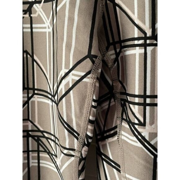 DKNY Sport Leggings Women’s Size Small Geometric Athletic Yoga - Picture 6 of 8